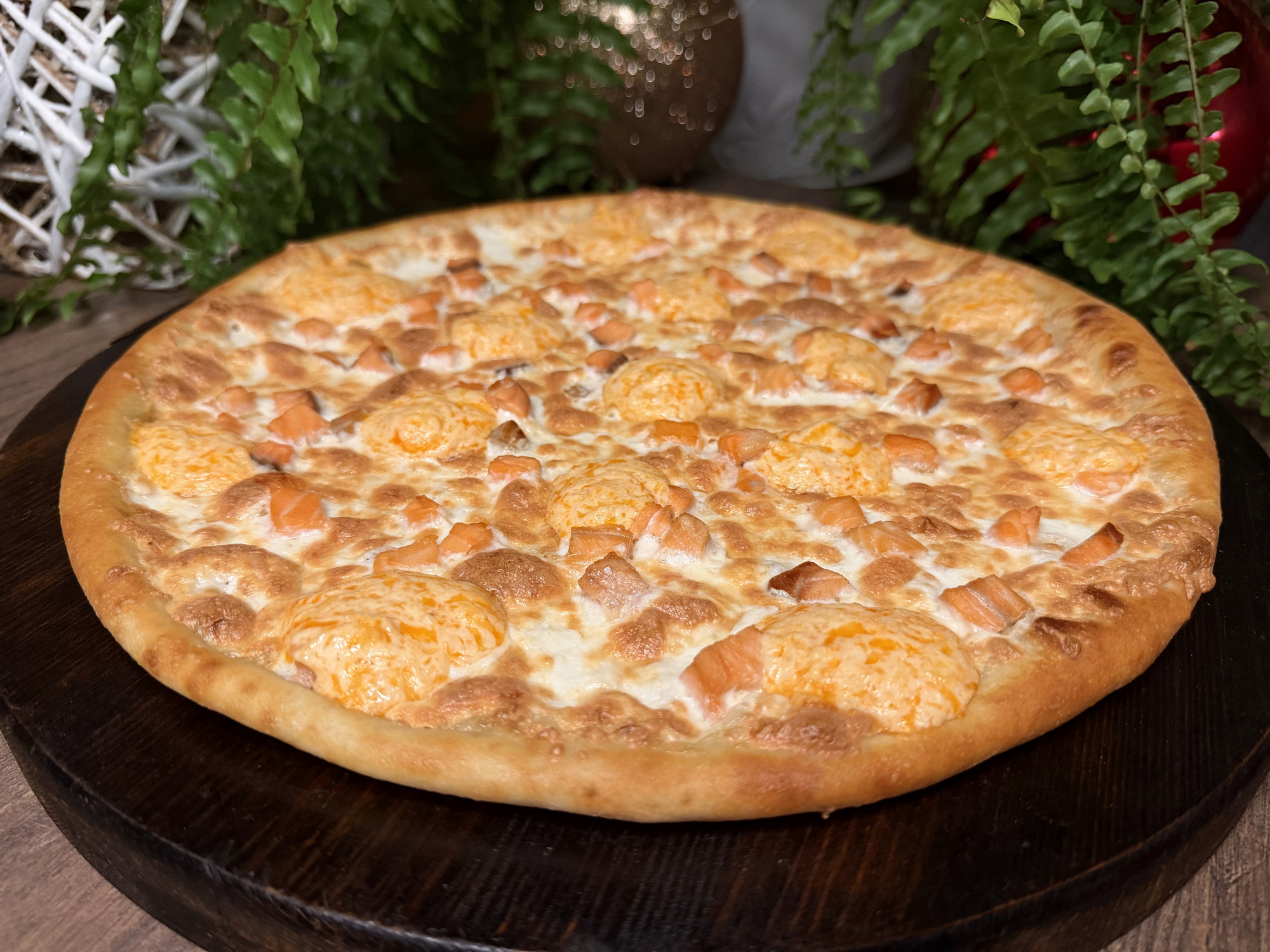 Пицца "Калифорния-Лосось"